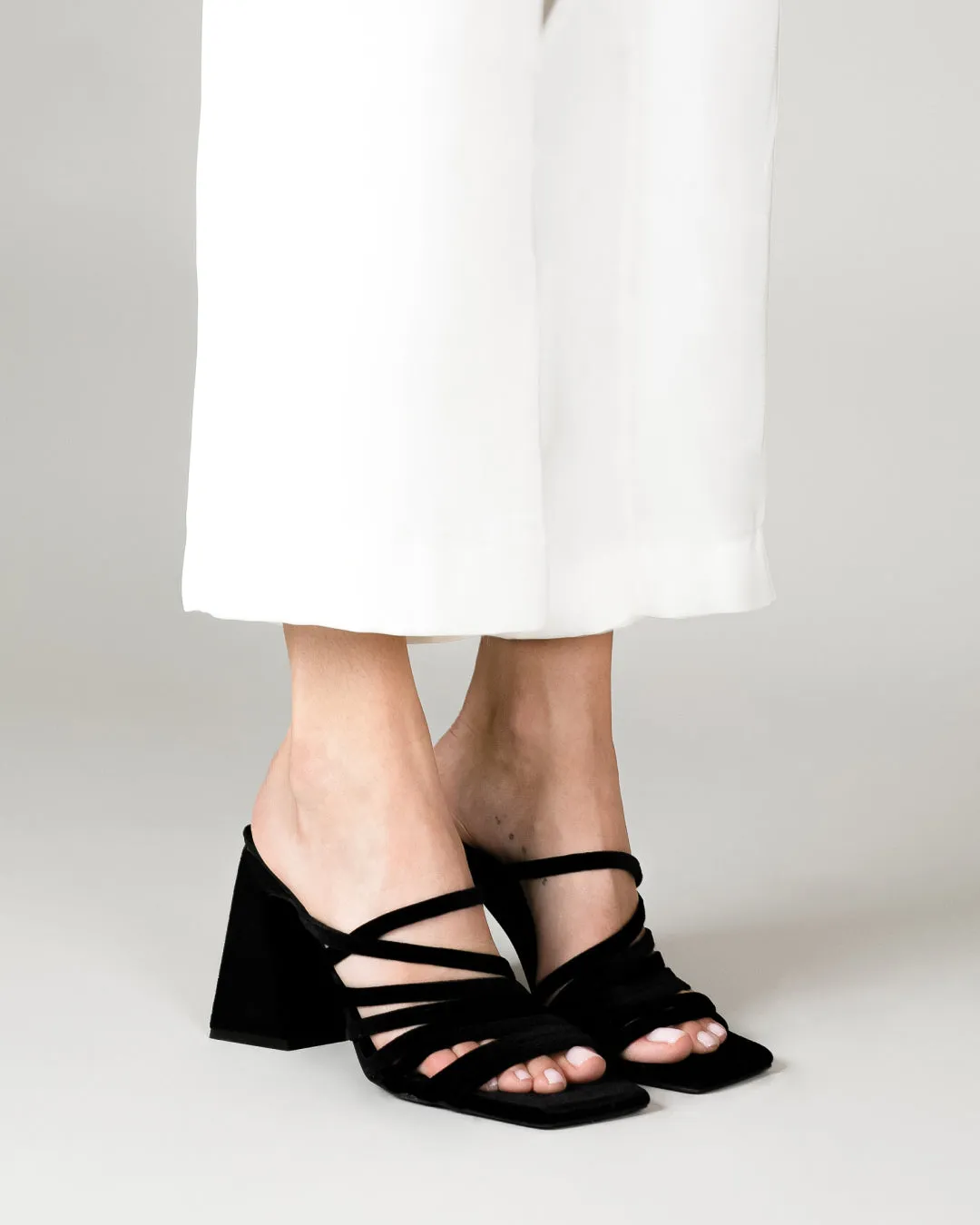BLACK SABA