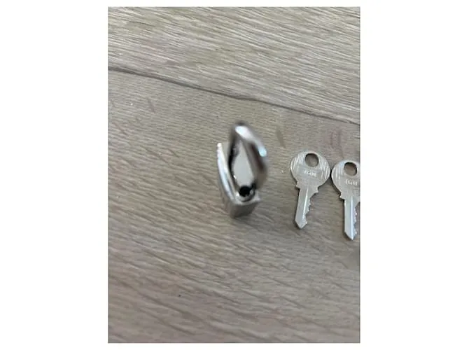 Candado Hermès de acero plateado brillante para Kelly o Birkin Hardware de plata 