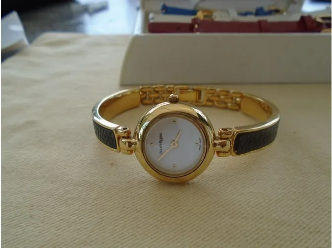 Courreges reloj Dorado 