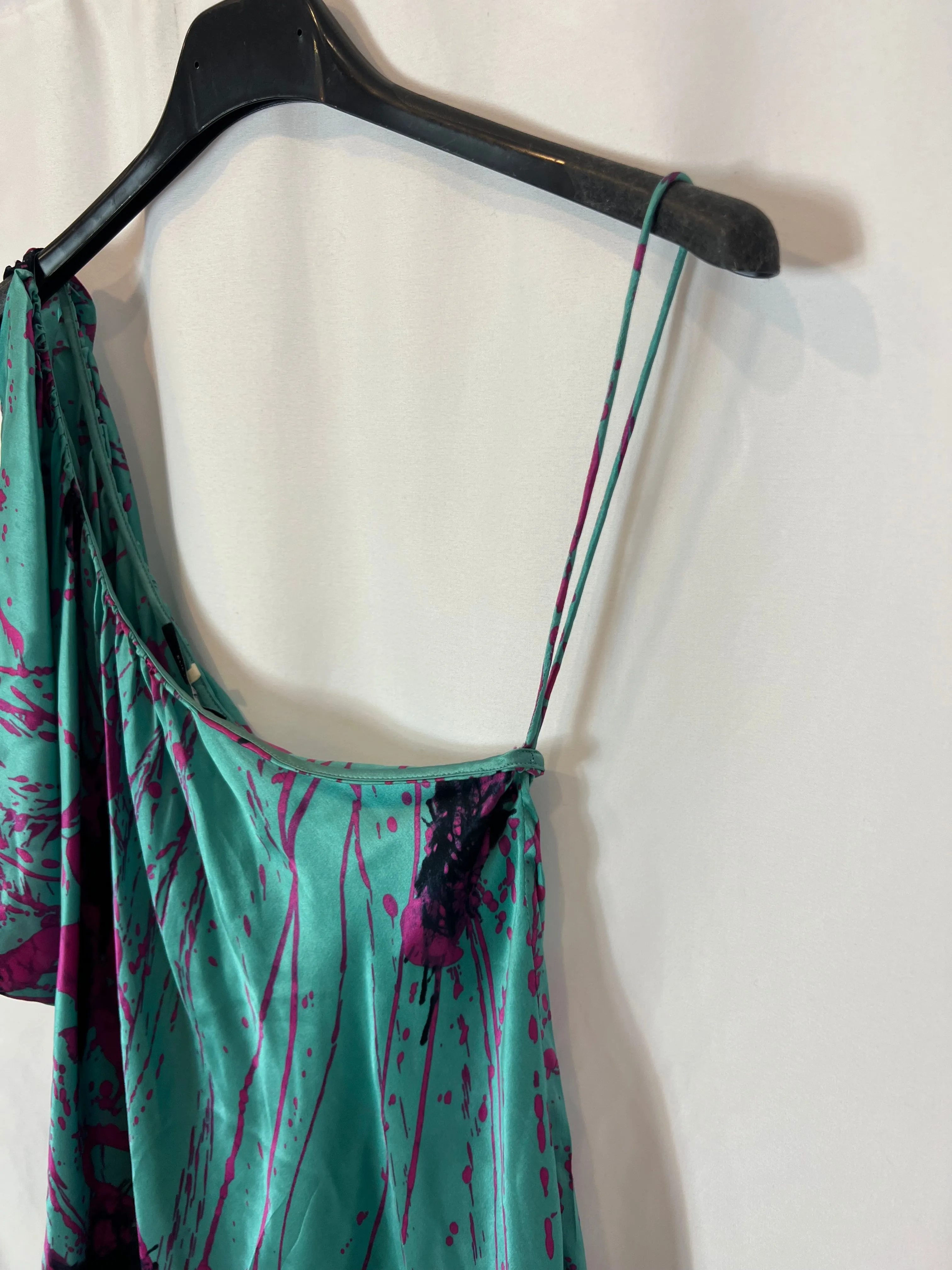 ELIE TAHARI. vestido seda asimétrico T.38