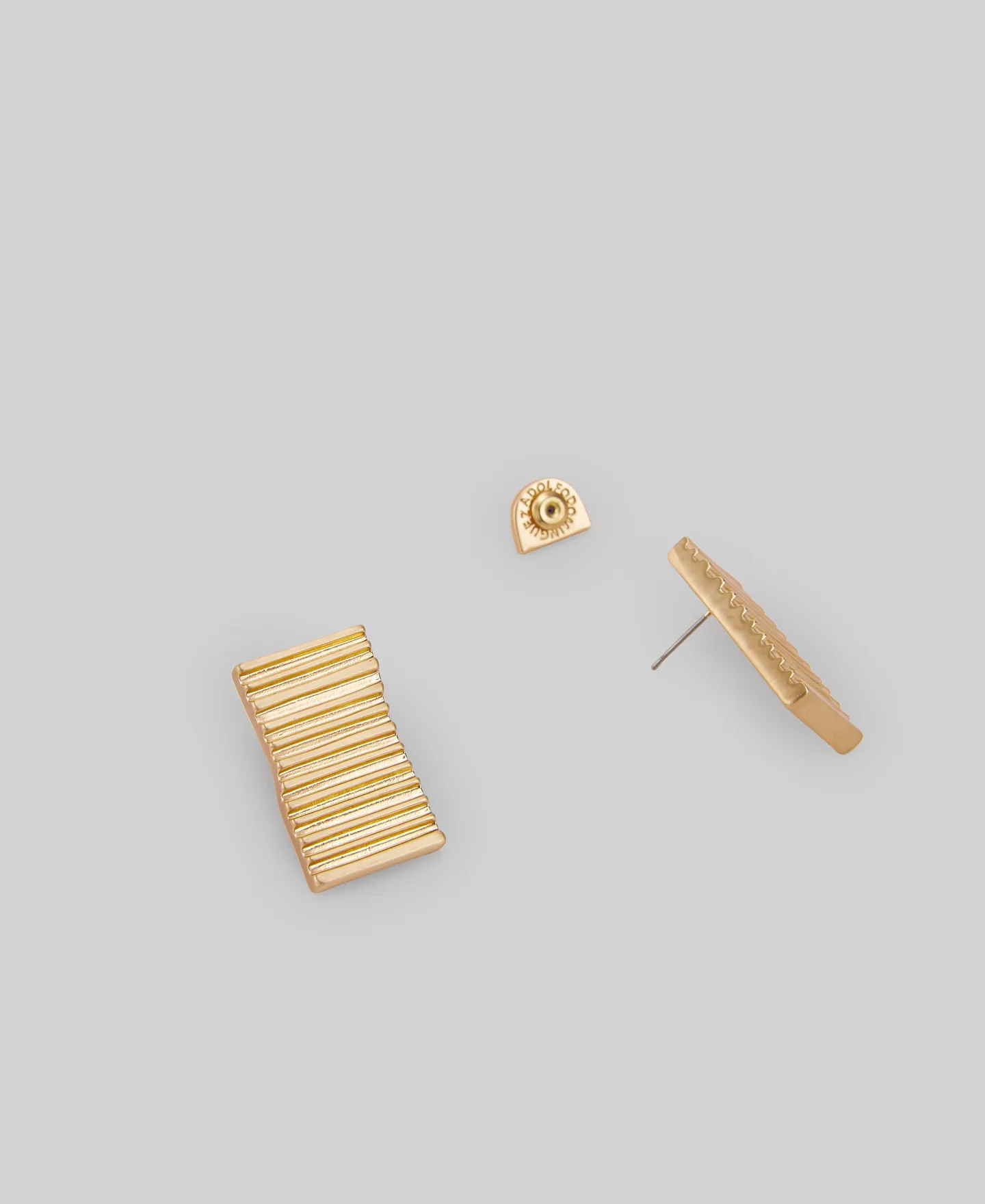 Flat groove earrings woman