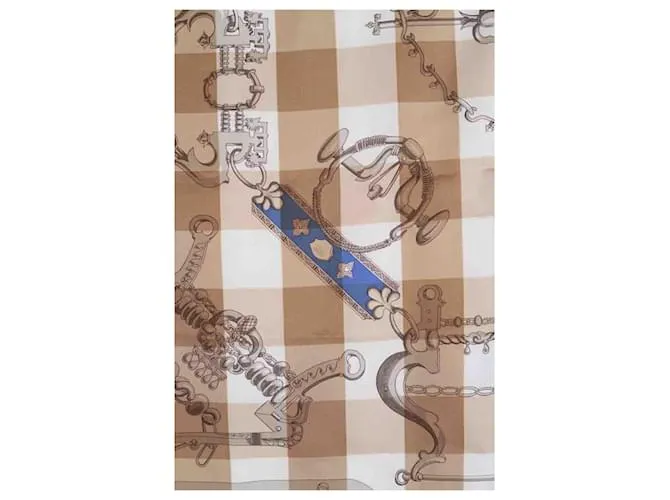 Hermès Seda cuadrada Castaño 