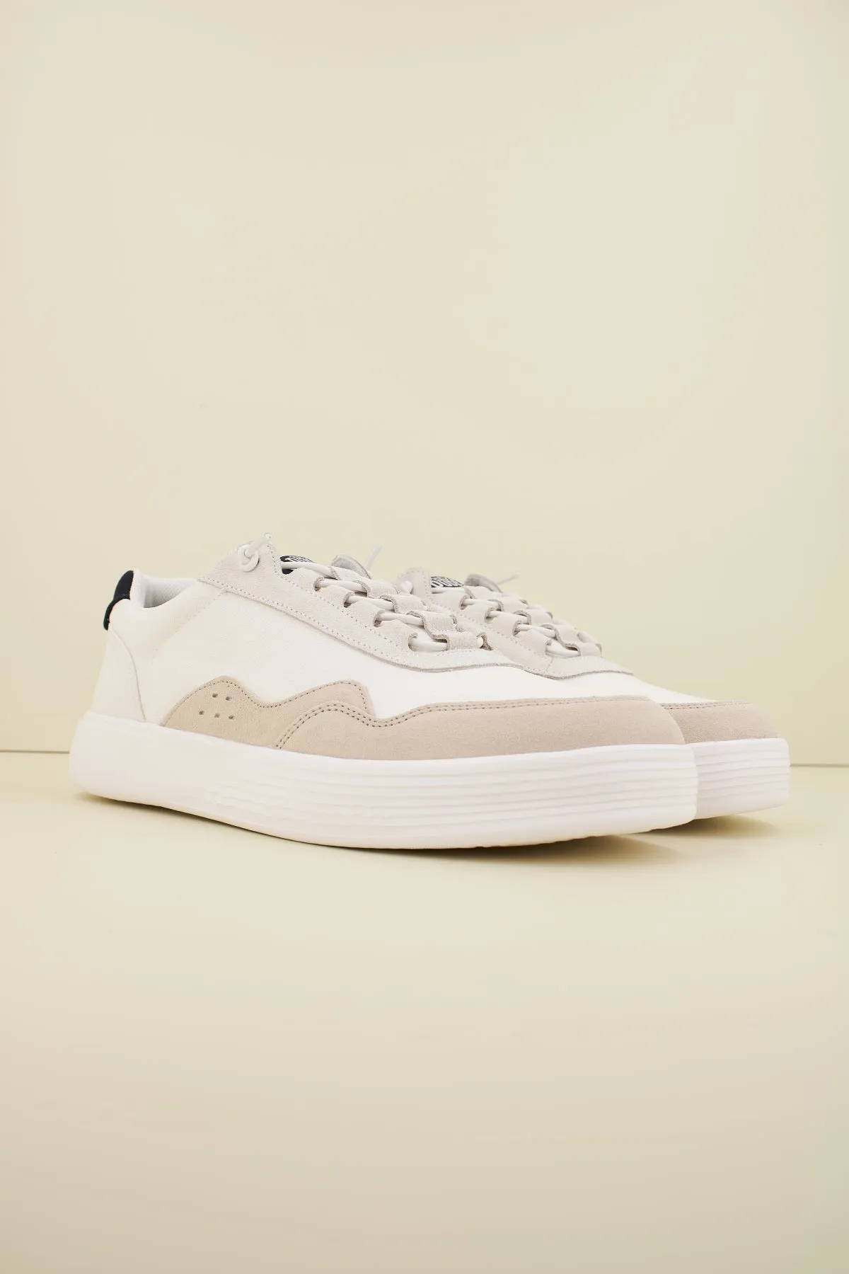 HEY DUDE HUDSON M CANVAS