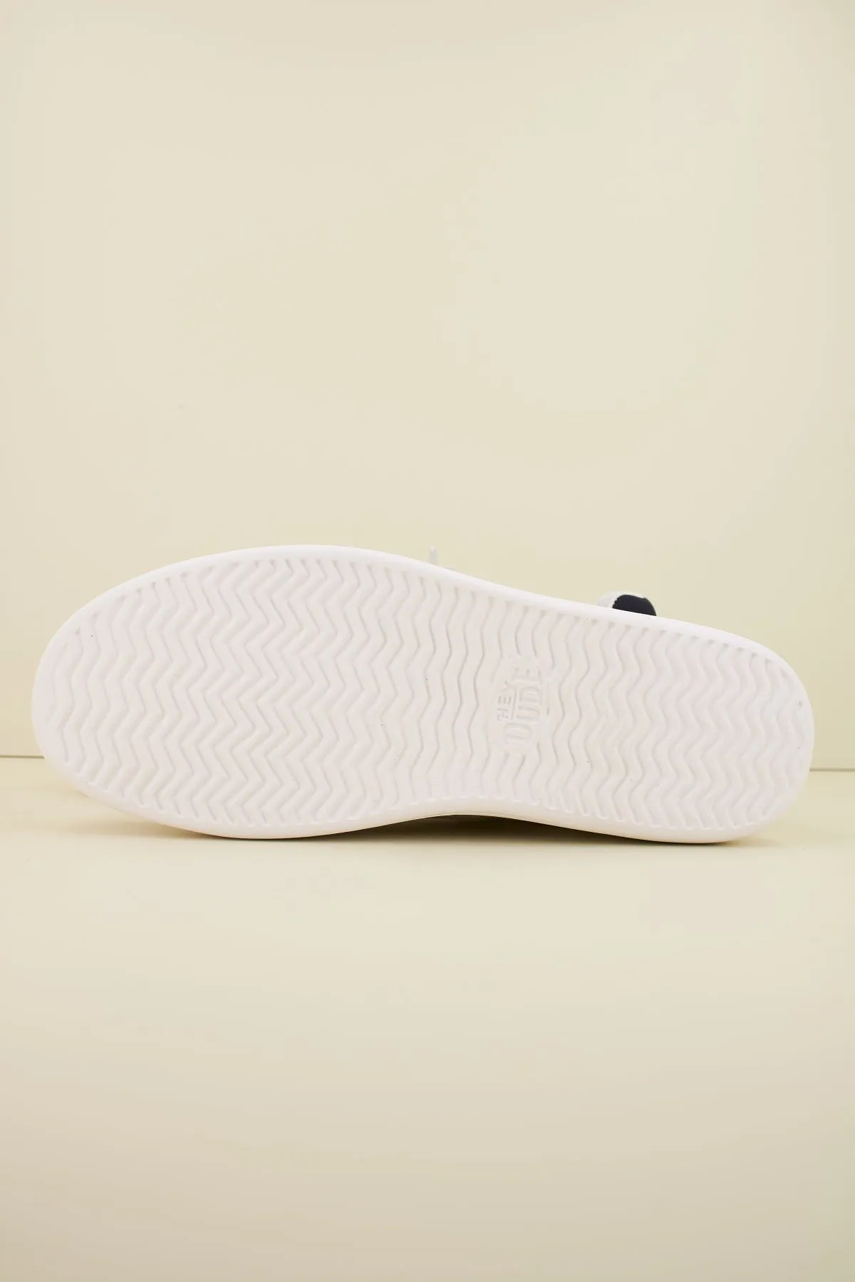 HEY DUDE HUDSON M CANVAS