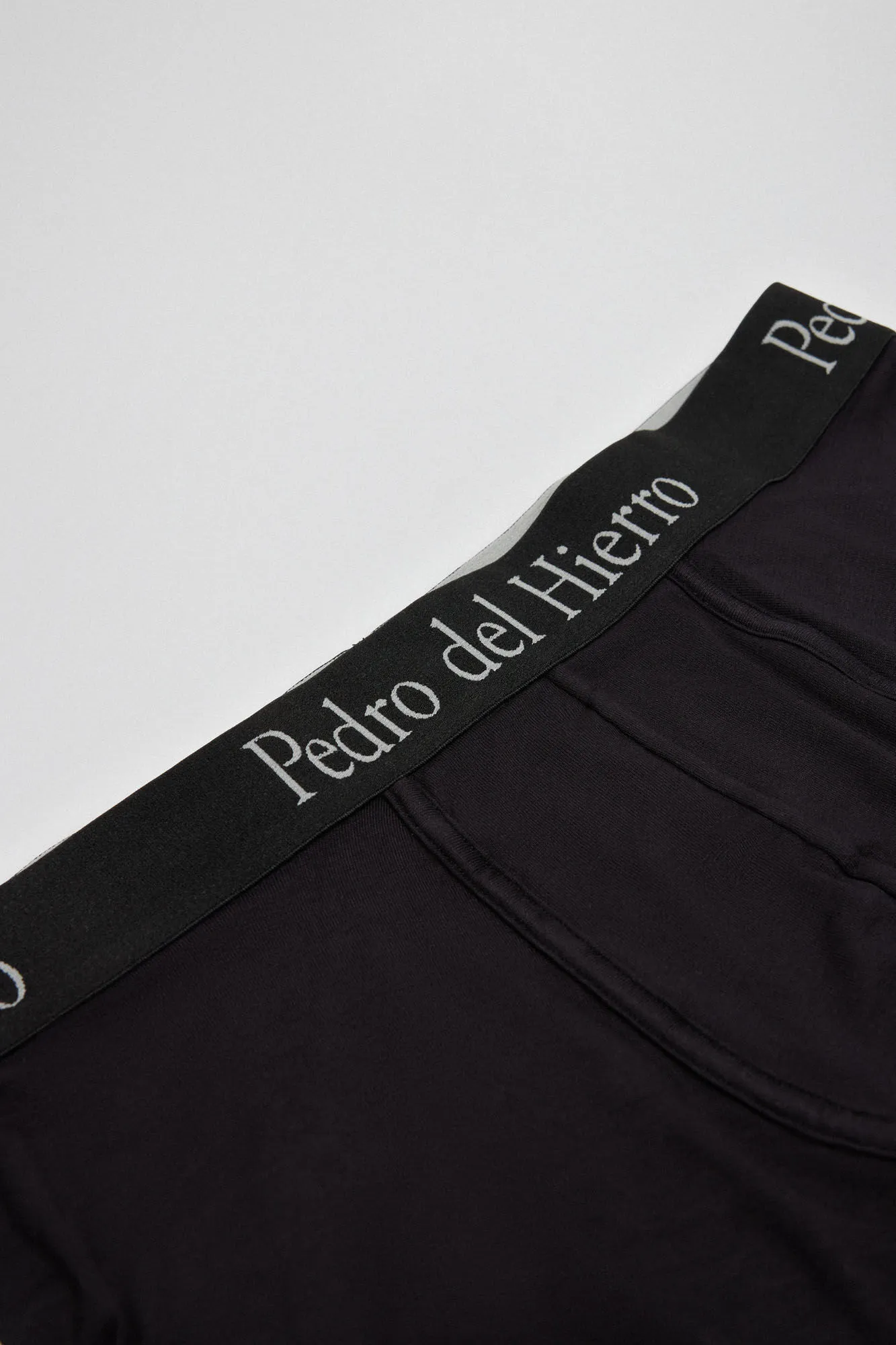 Pedro del Hierro Boxer punto liso