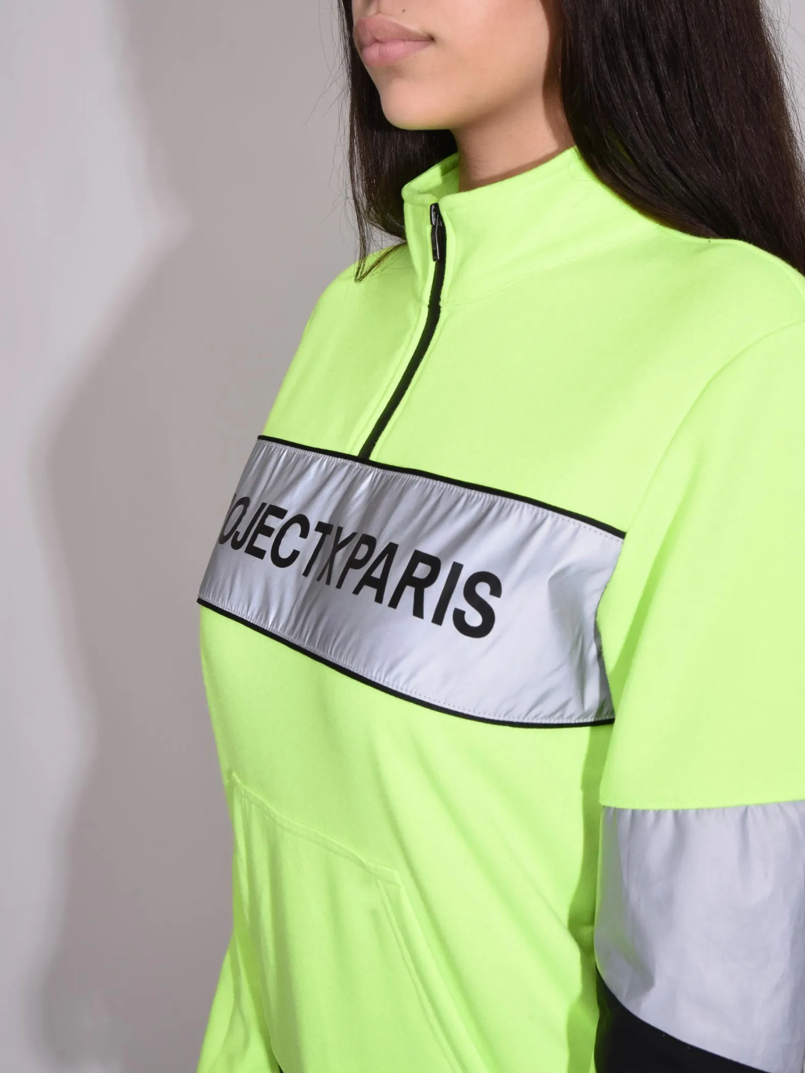 Sudadera de cuello alto con banda del logotipo