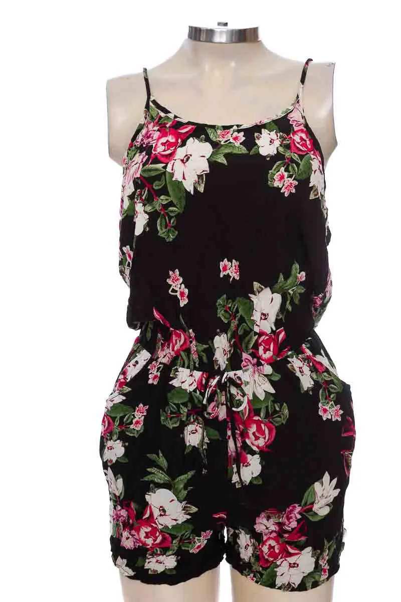 VESTIDO / ENTERIZO COLOR NEGRO  CLOSEANDO